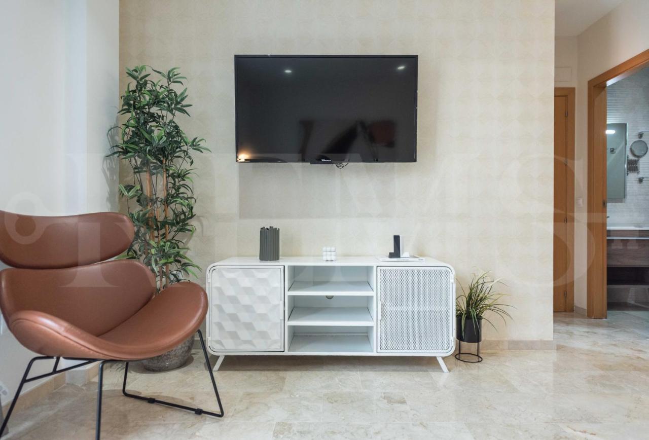 Lovely Duplex With Private Parking Near City Center By Rems 马拉加 外观 照片