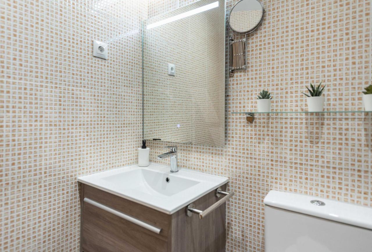 Lovely Duplex With Private Parking Near City Center By Rems 马拉加 外观 照片