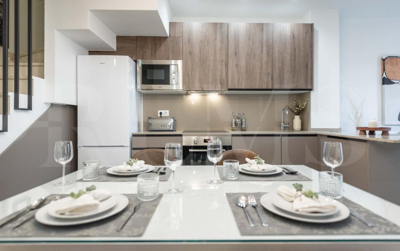 Lovely Duplex With Private Parking Near City Center By Rems 马拉加 外观 照片